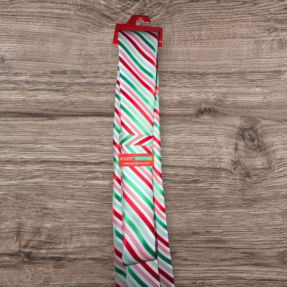 Holiday Traditions Candy Cane Stripe Christmas Necktie Red Green White New - Picture 4 of 4